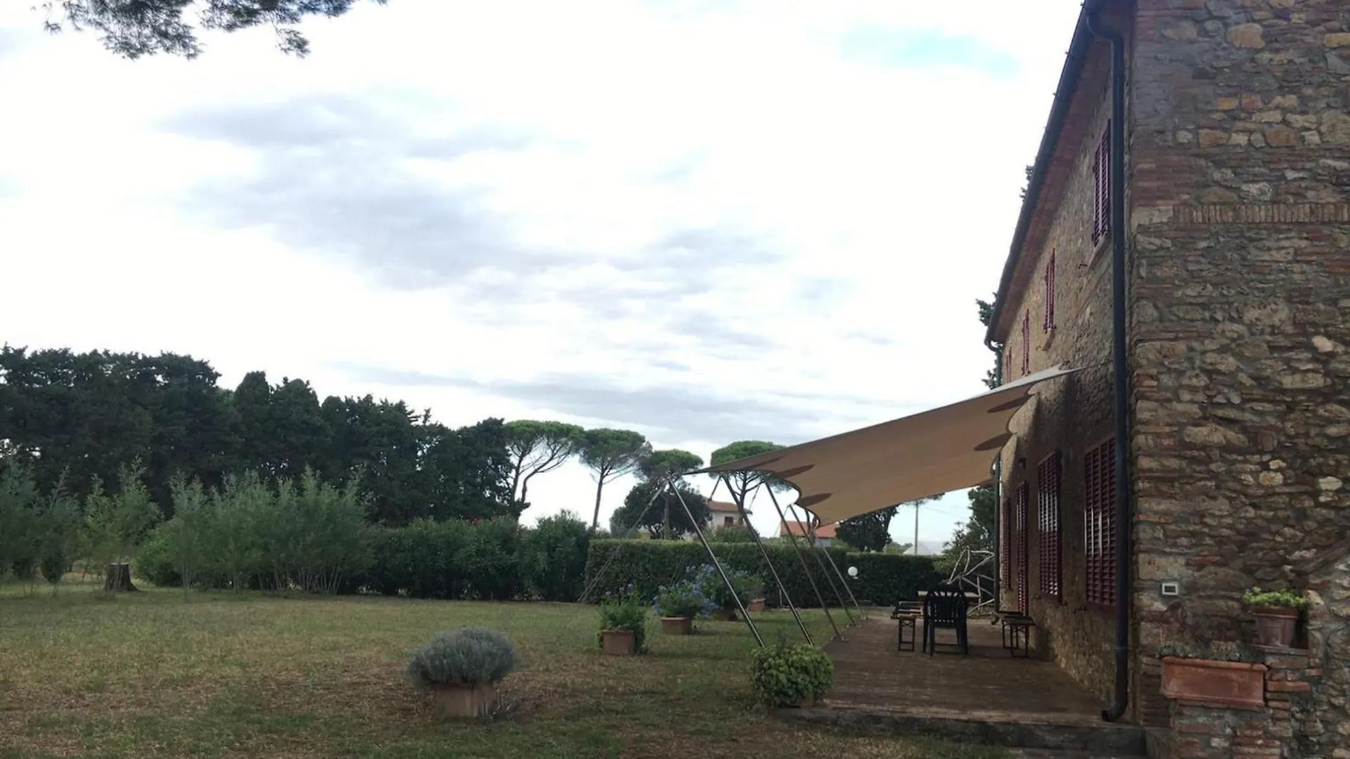 Affittacamere La Casa Rossa Bibbona Italia